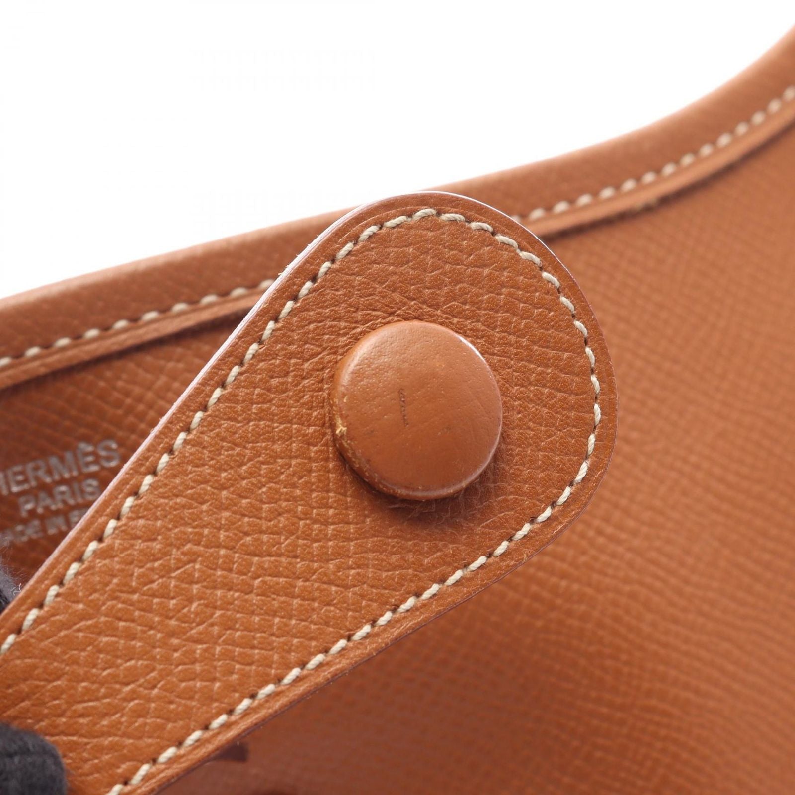 Hermes Shoulder Bag Evelyne 1 PM Gold Leather — view 7