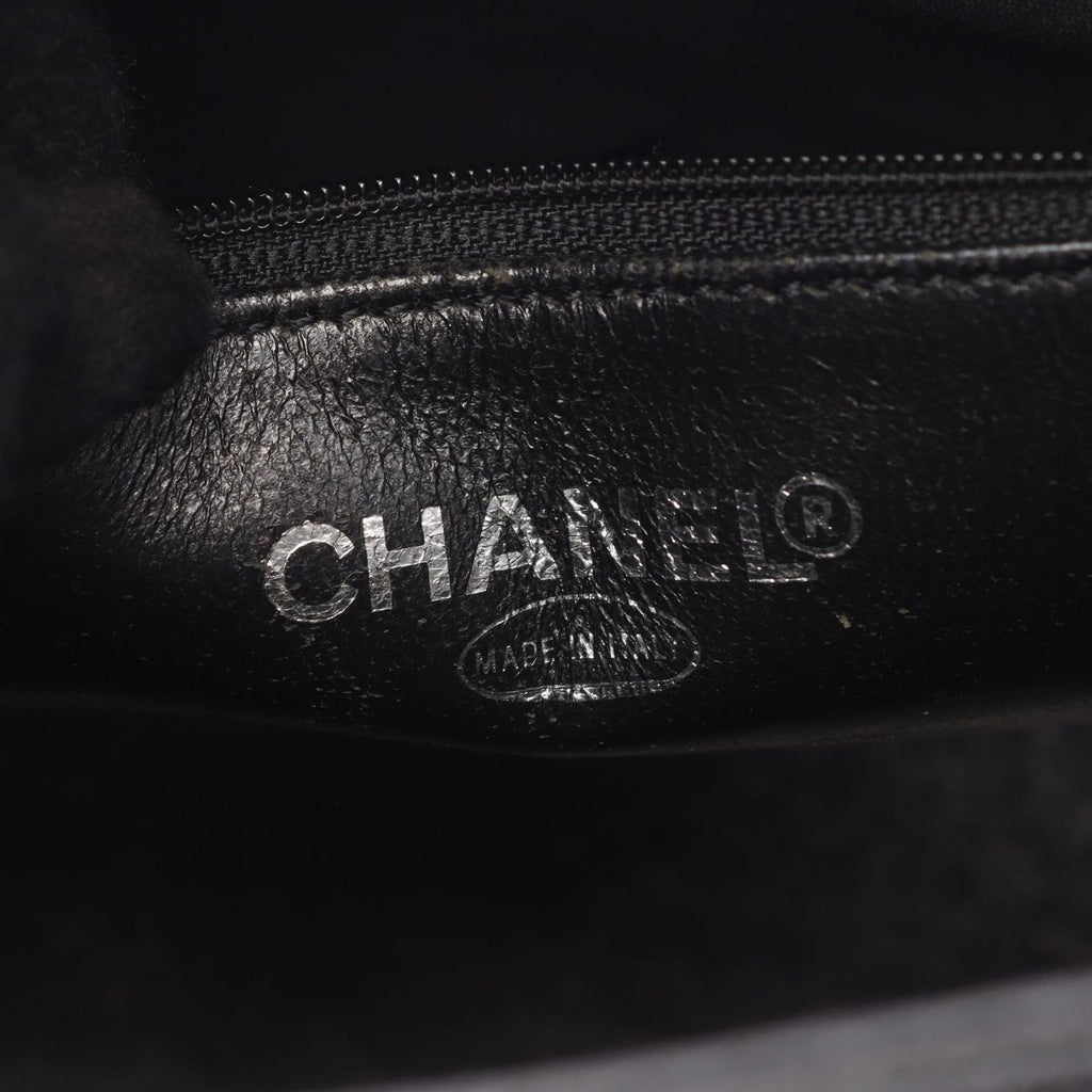 Chanel Tote Reissue Black Caviar Leather — view 4