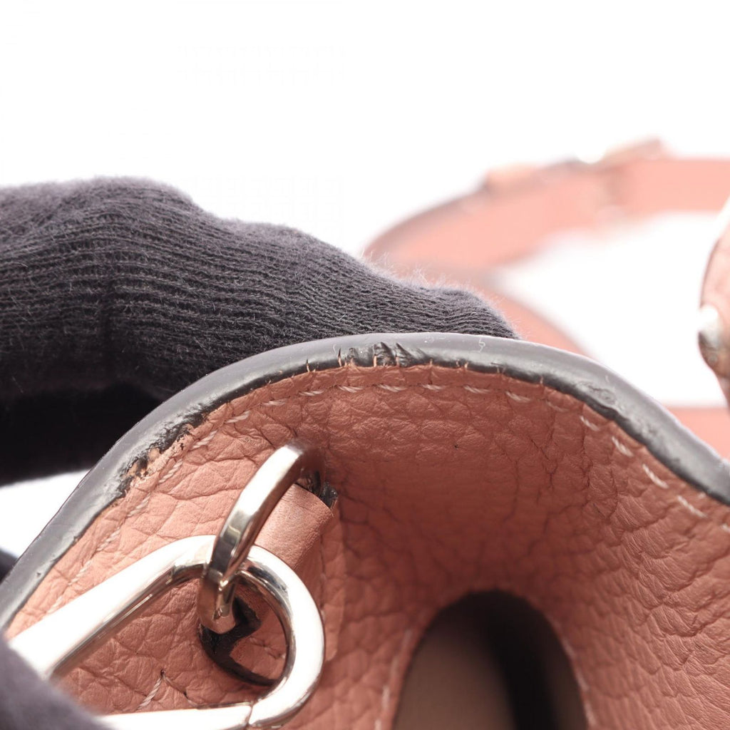 Louis Vuitton Handbag Capucines BB 2-Way Magnolia Leather — view 9