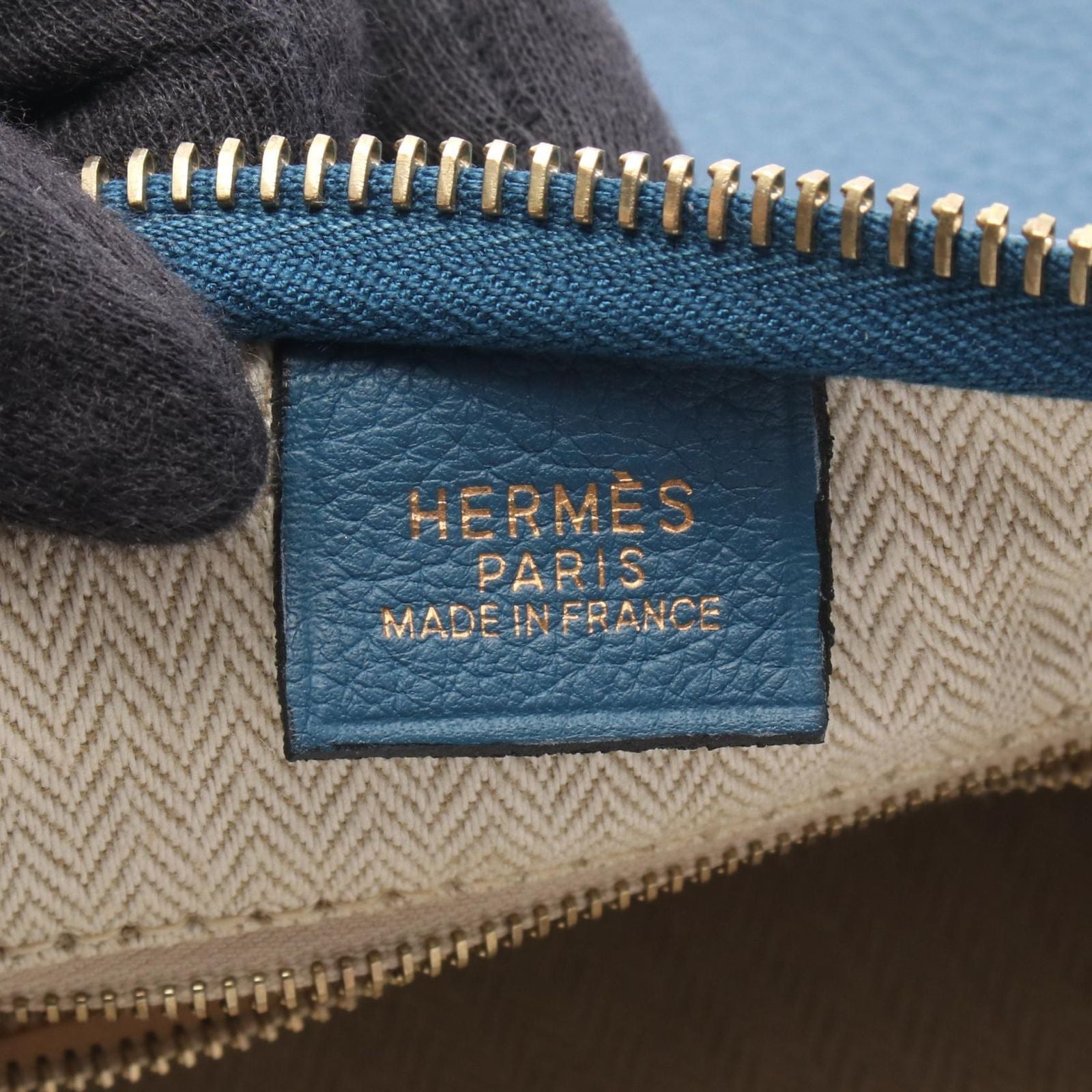 Hermes Shoulder Bag Gao Blue Leather — view 4