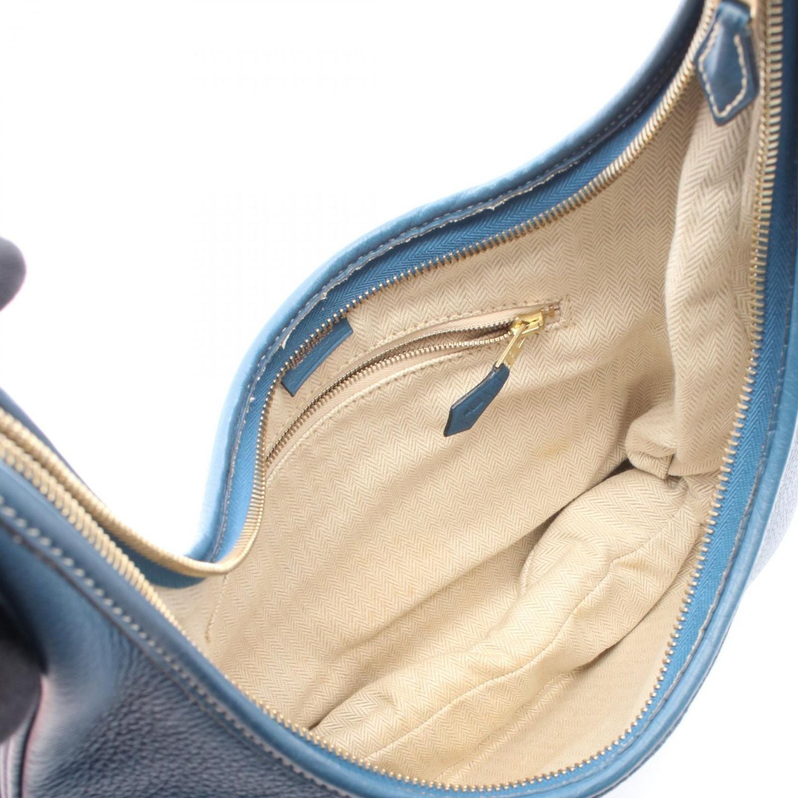 Hermes Shoulder Bag Gao Blue Leather — view 3