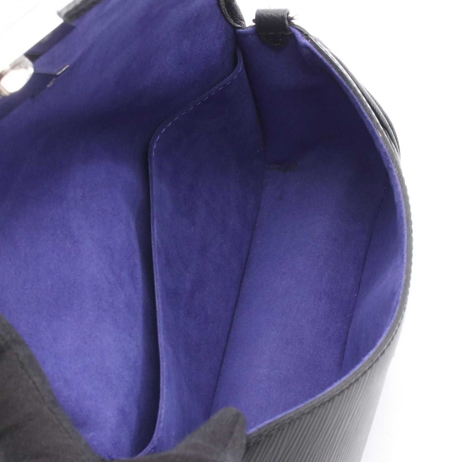 Louis Vuitton Shoulder Bag Buci NM Noir Leather — view 3