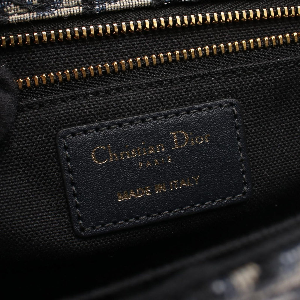 Dior Shoulder Bag 30 Montaigne Oblique Jacquard Navy Canvas Leather — view 4