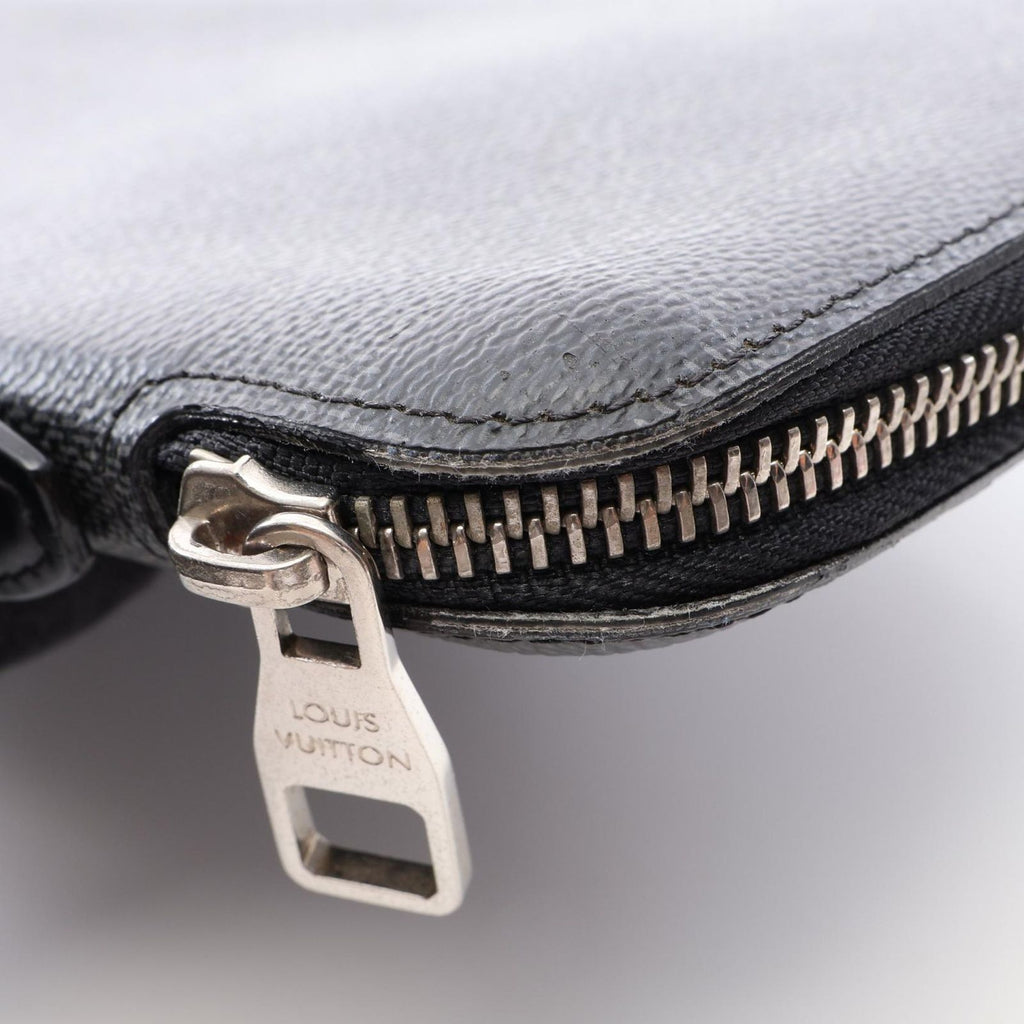 Louis Vuitton Round Wallet Atoll Leather — view 7