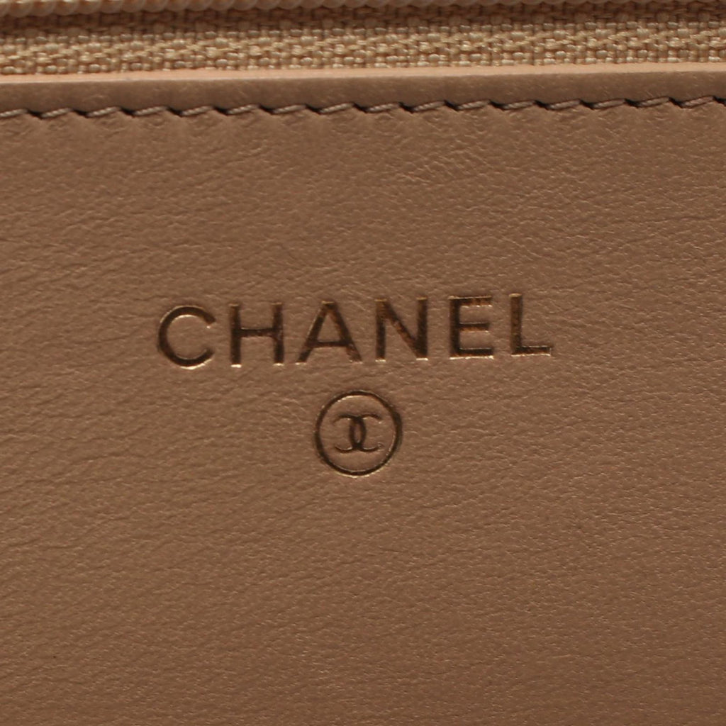 Chanel Shoulder Bag Quilted Beige Lambskin Chain Wallet — view 4