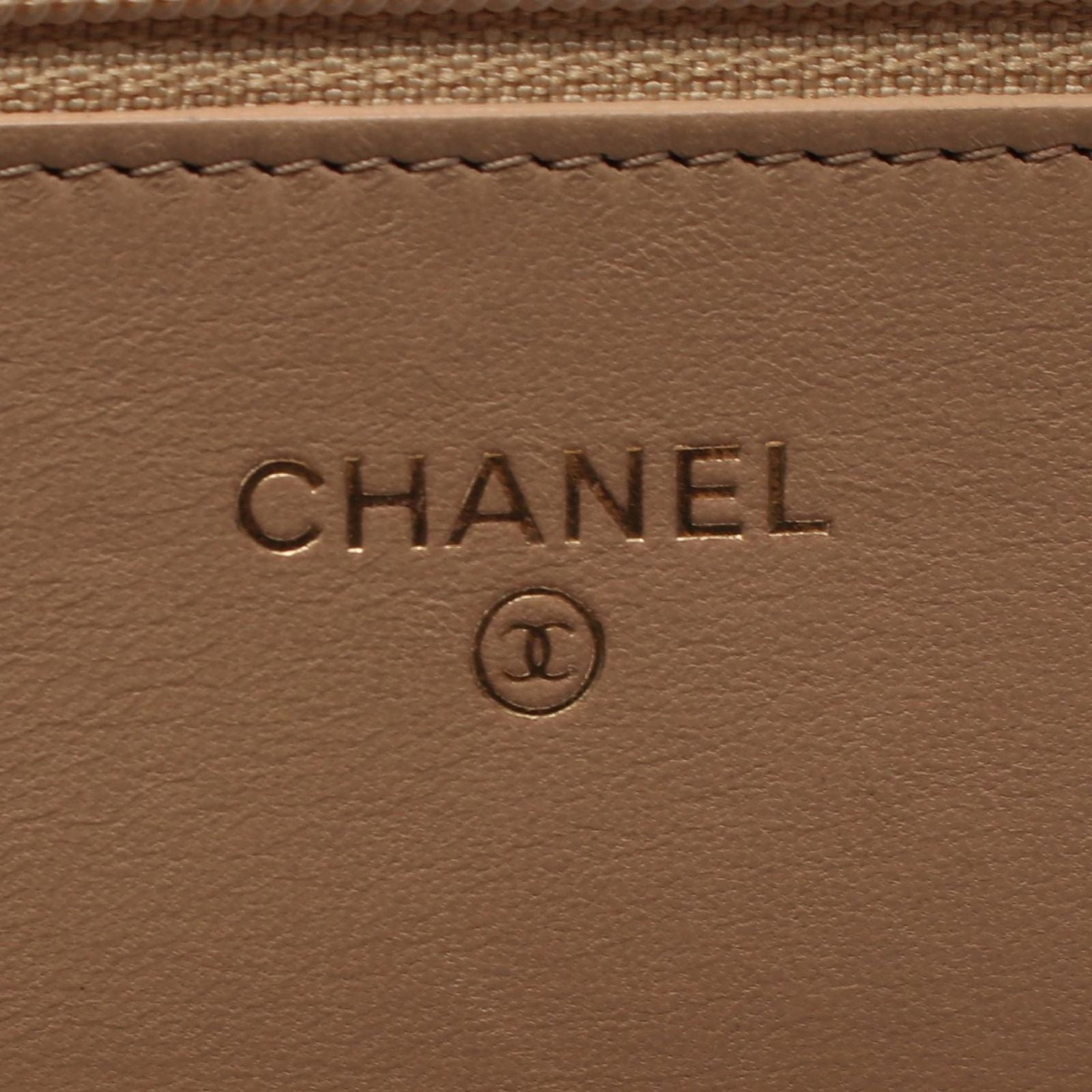 Chanel Shoulder Bag Quilted Beige Lambskin Chain Wallet — view 4