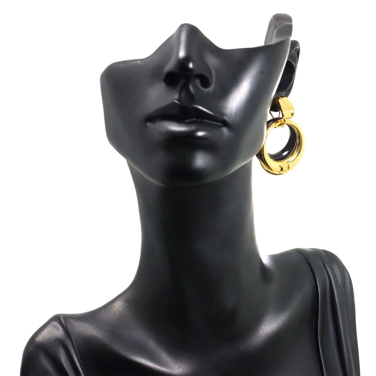 Celine Onyx Earrings 18k YG Yellow Gold 750 Clip on — view 6