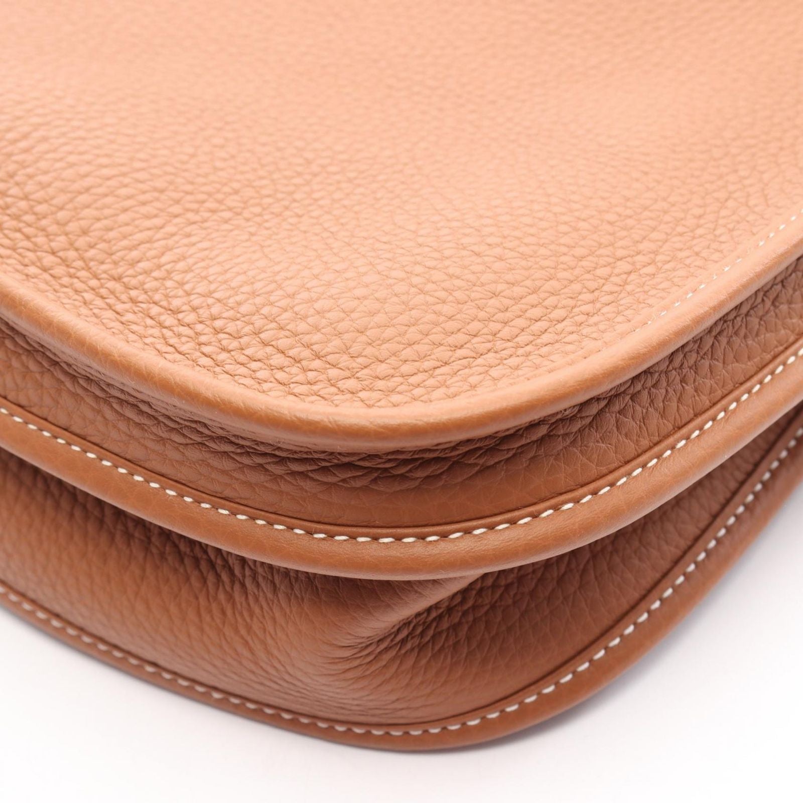 Hermes Shoulder Bag Evelyne 3 Trois PM Gold Leather — view 6
