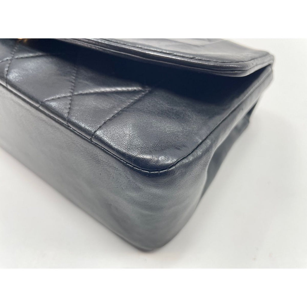 Chanel Shoulder Bag Black — view 7
