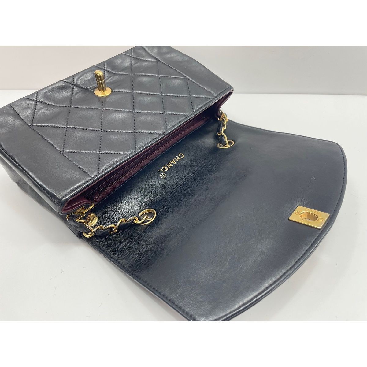 Chanel Shoulder Bag Black — view 9