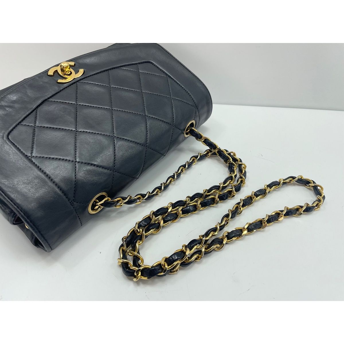 Chanel Shoulder Bag Black — view 8