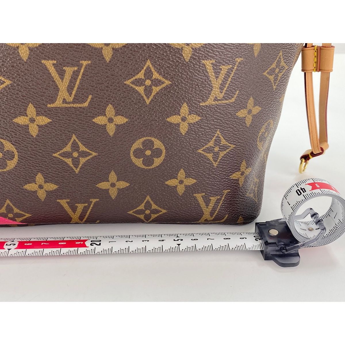 Louis Vuitton Tote SP Order Neverfull MM — view 5