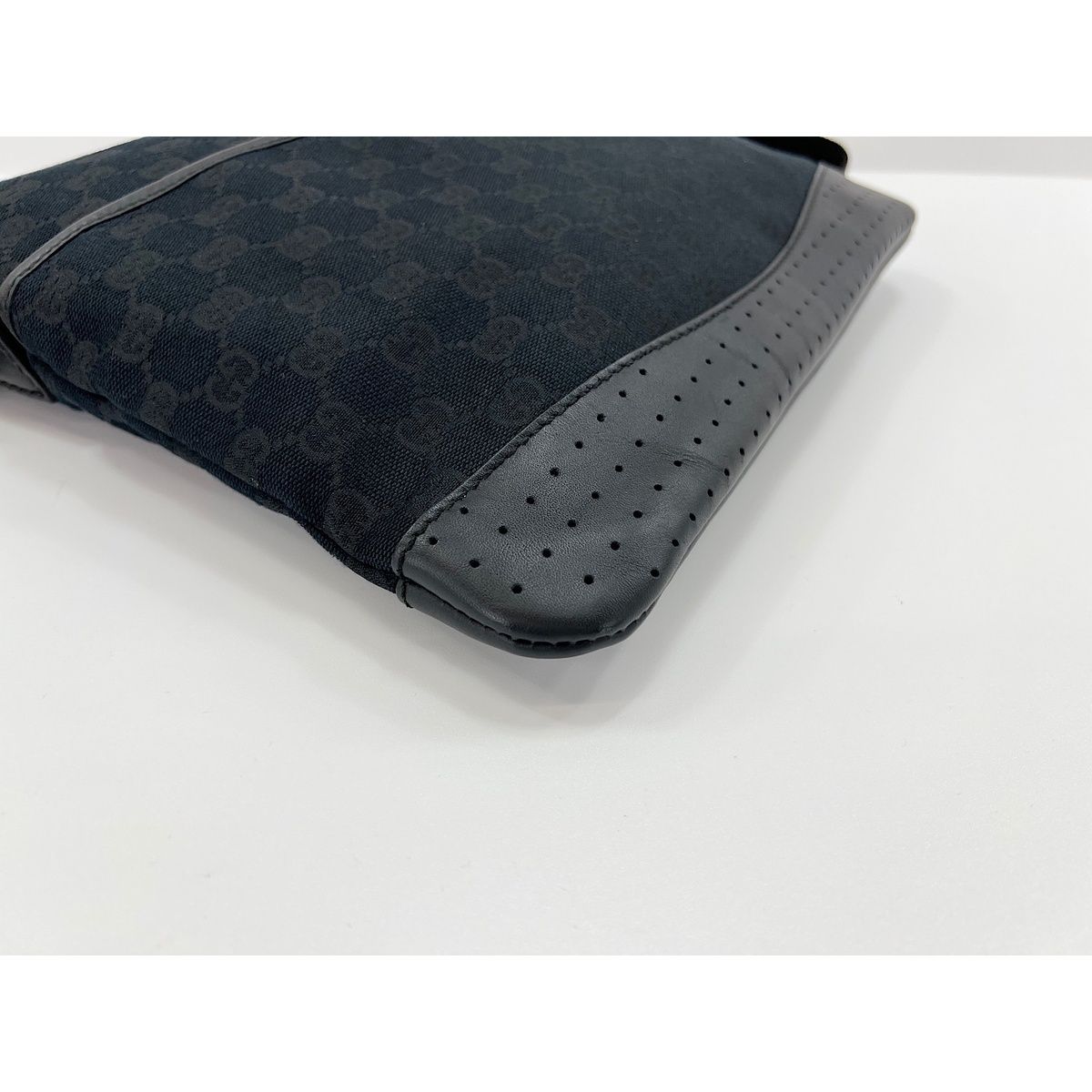Gucci Shoulder Bag Black — view 8