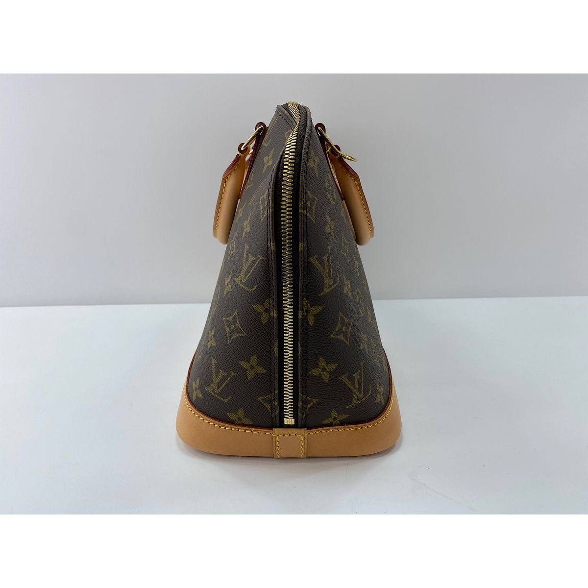 Louis Vuitton Handbag Alma — view 4