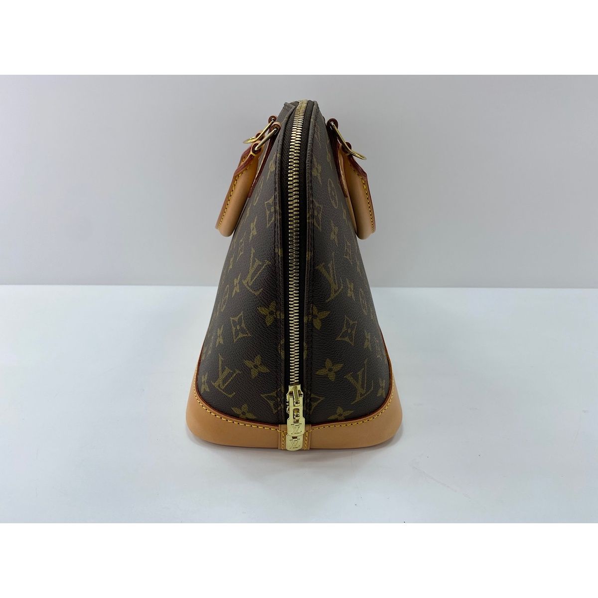 Louis Vuitton Handbag Alma — view 5