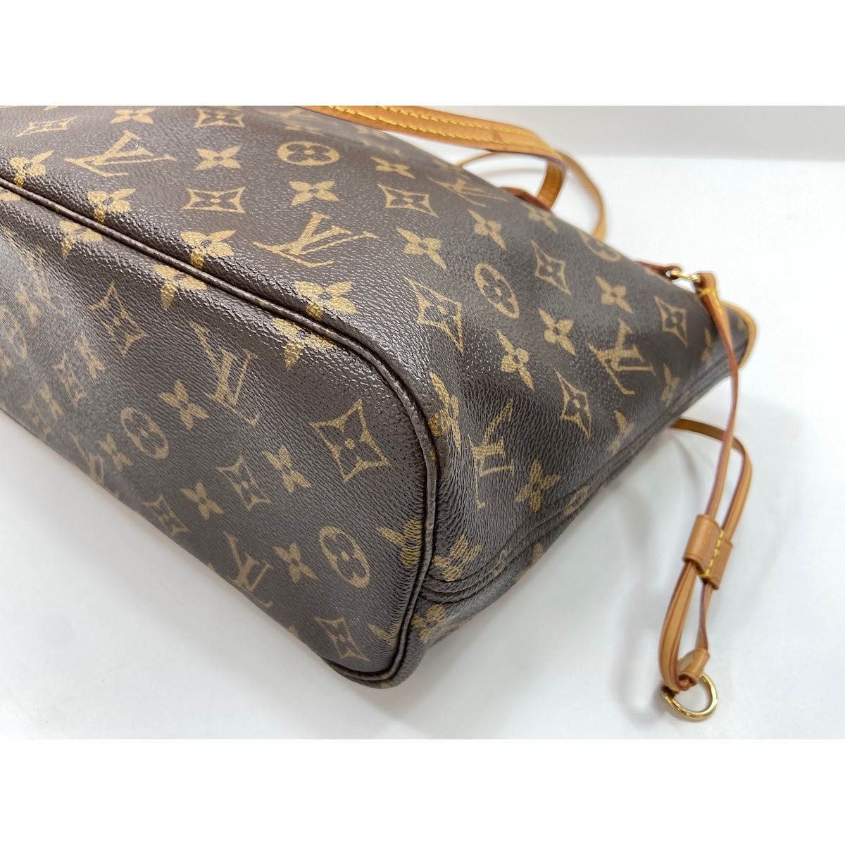 Louis Vuitton Tote Neverfull PM — view 7