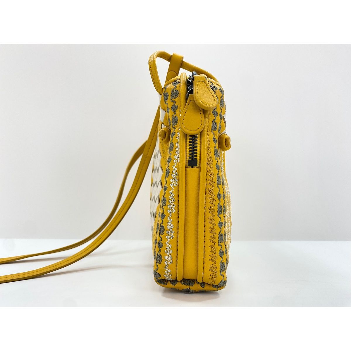 Bottega Veneta Shoulder Bag Intrecciato — view 5