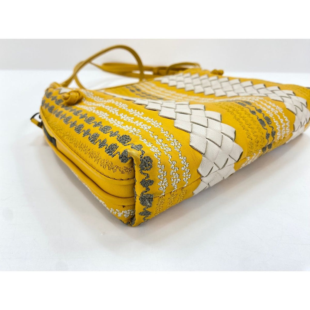 Bottega Veneta Shoulder Bag Intrecciato — view 7