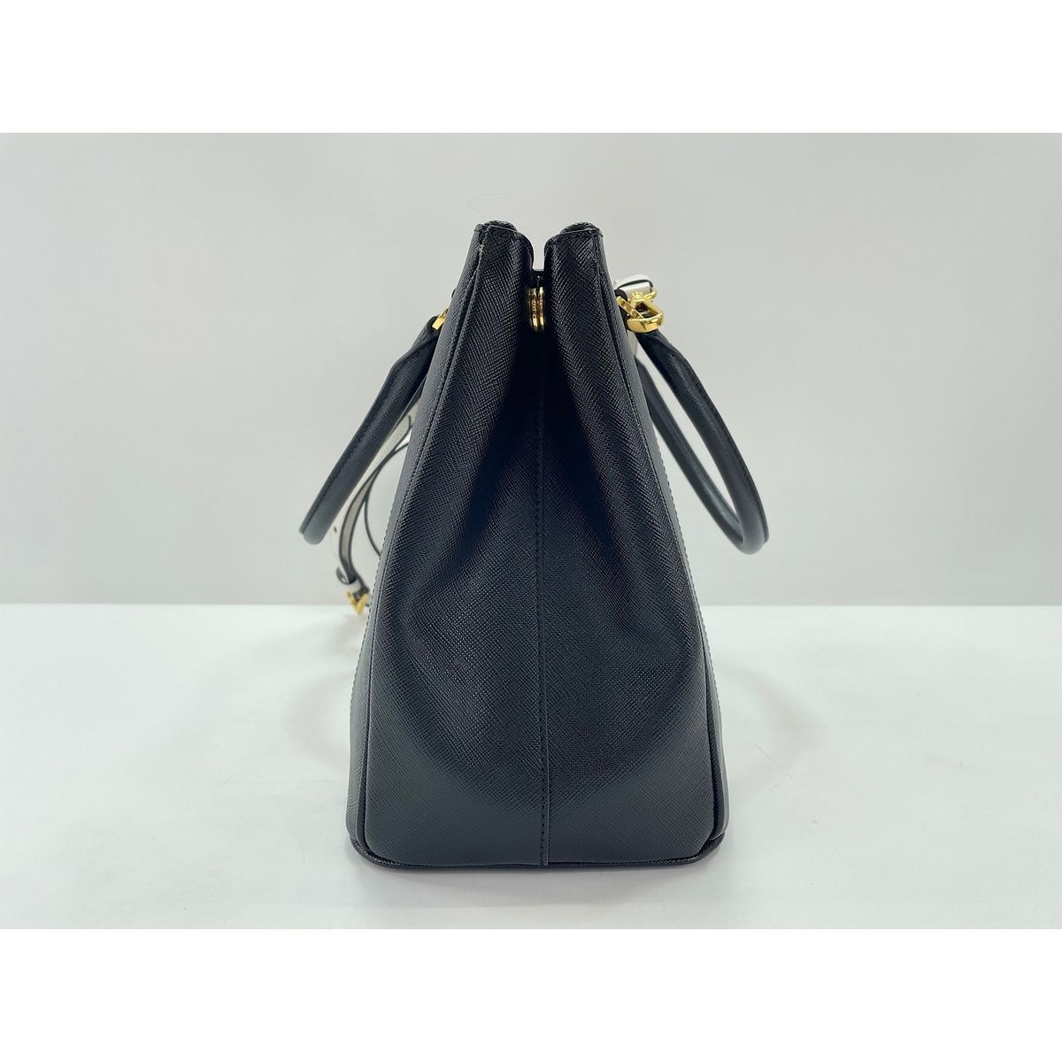 Prada Handbag 2-Way White — view 4