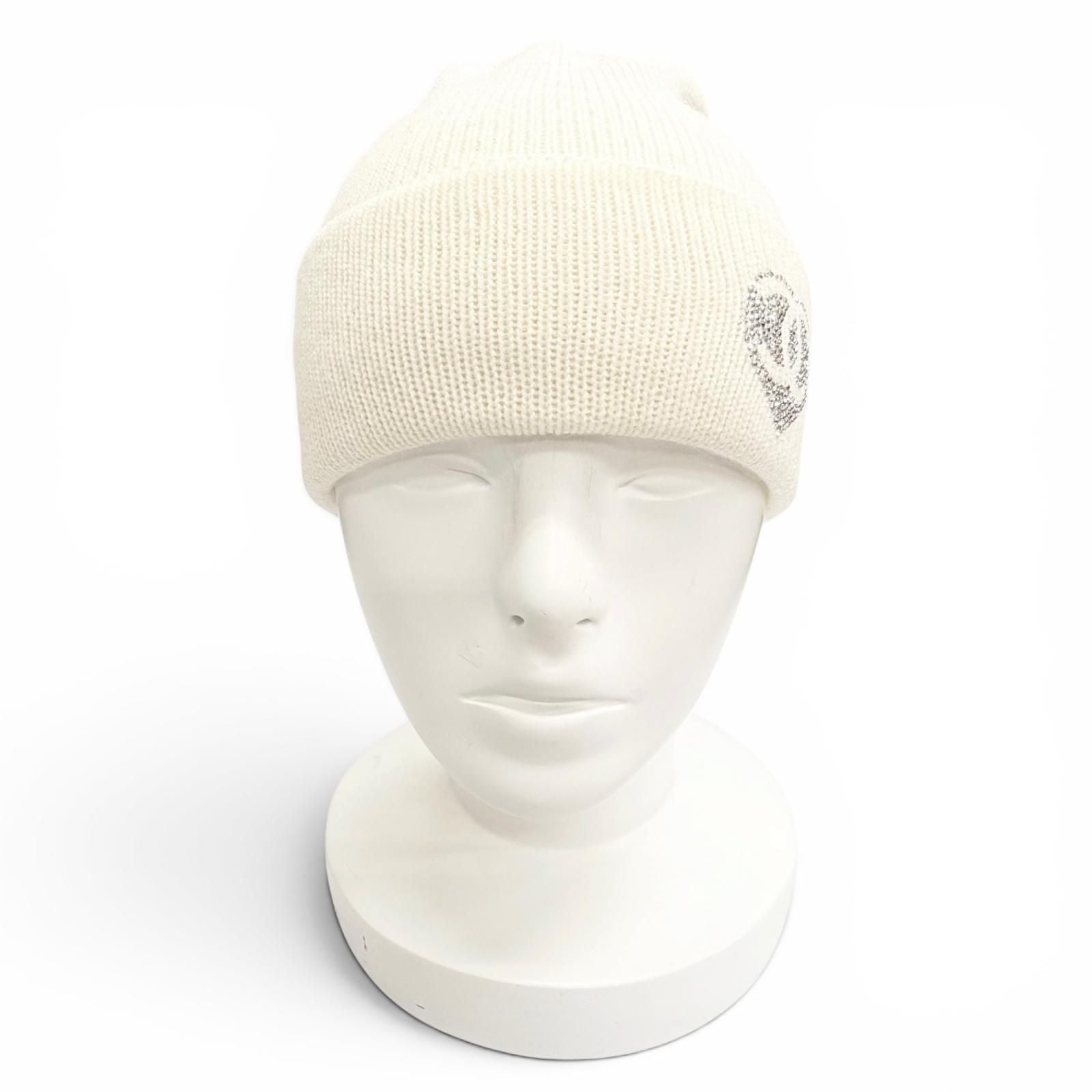 Chanel Cashmere CC Logo Heart Rhinestone Knit Cap White — view 3