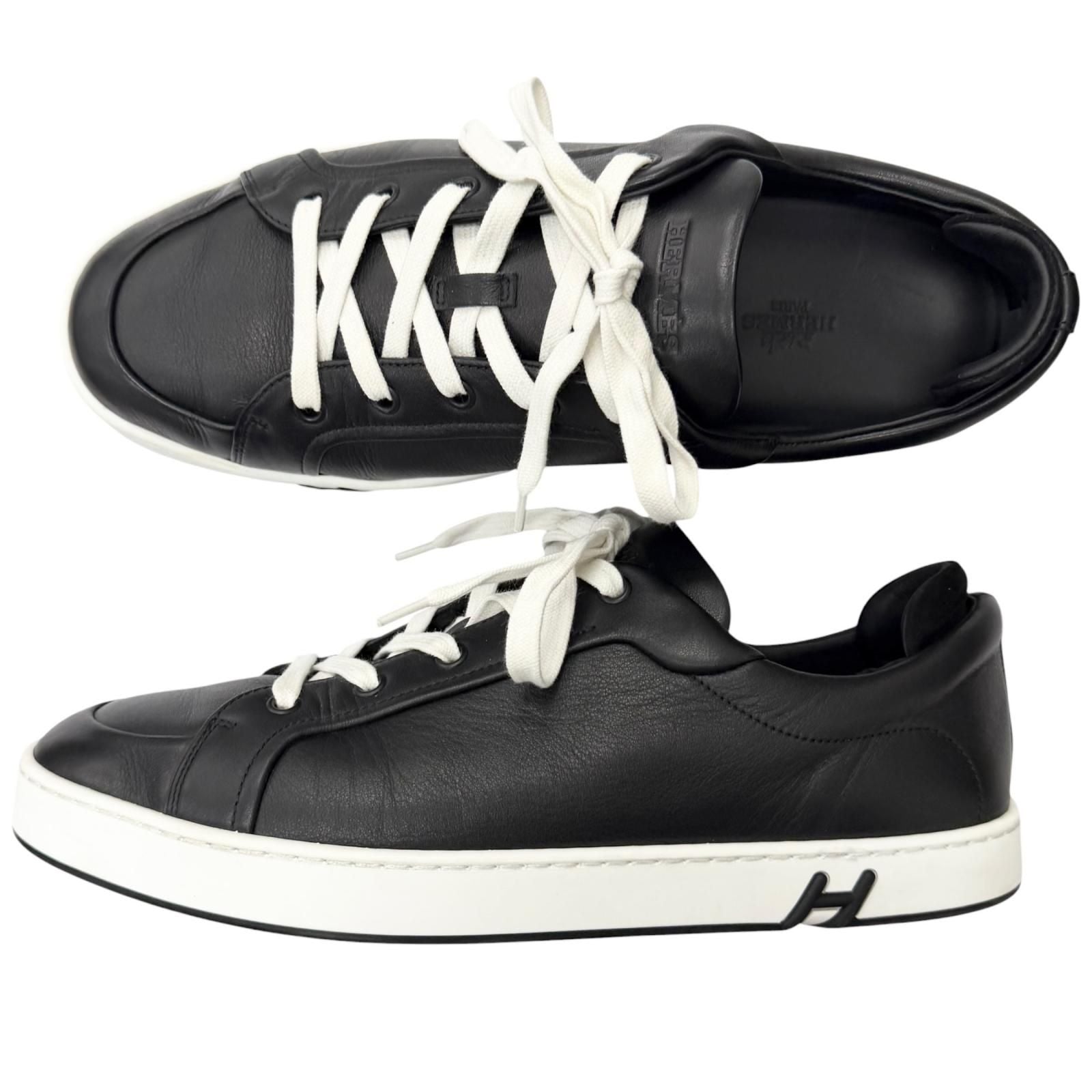 Hermes Kid Leather Logo Lace Up Low Cut Sneakers Black — view 3