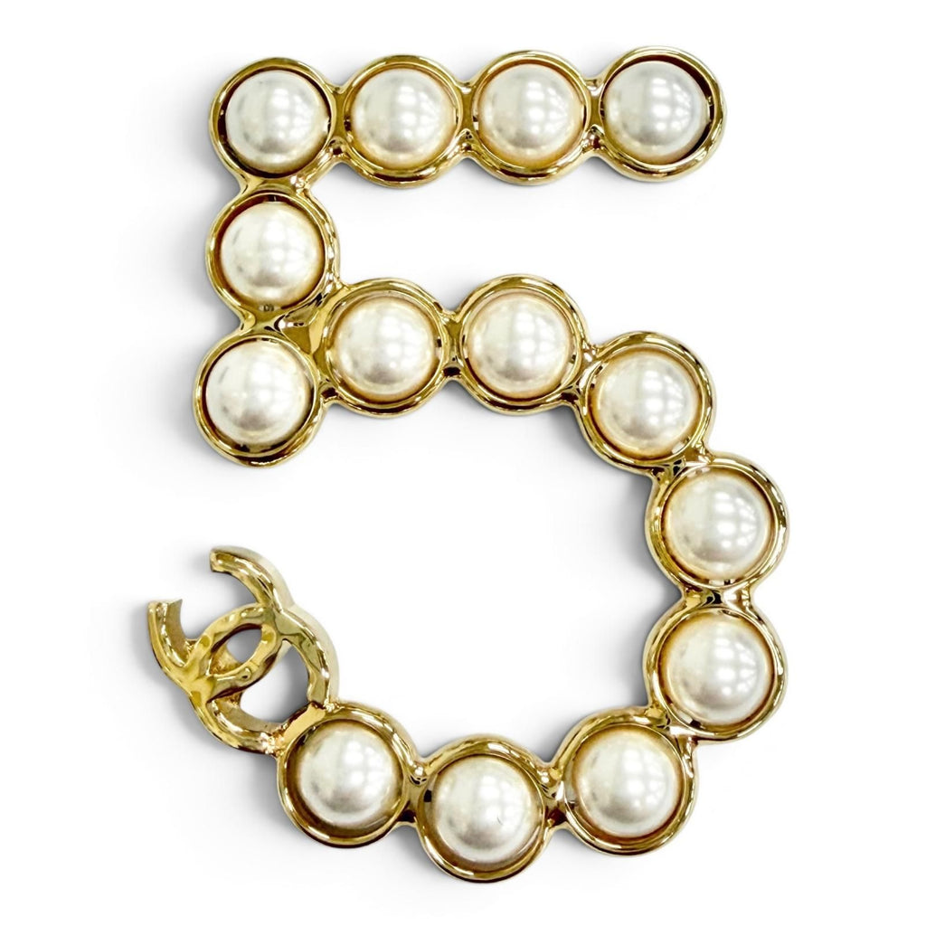 Chanel CC Logo Brooch Gold Adult Recommended