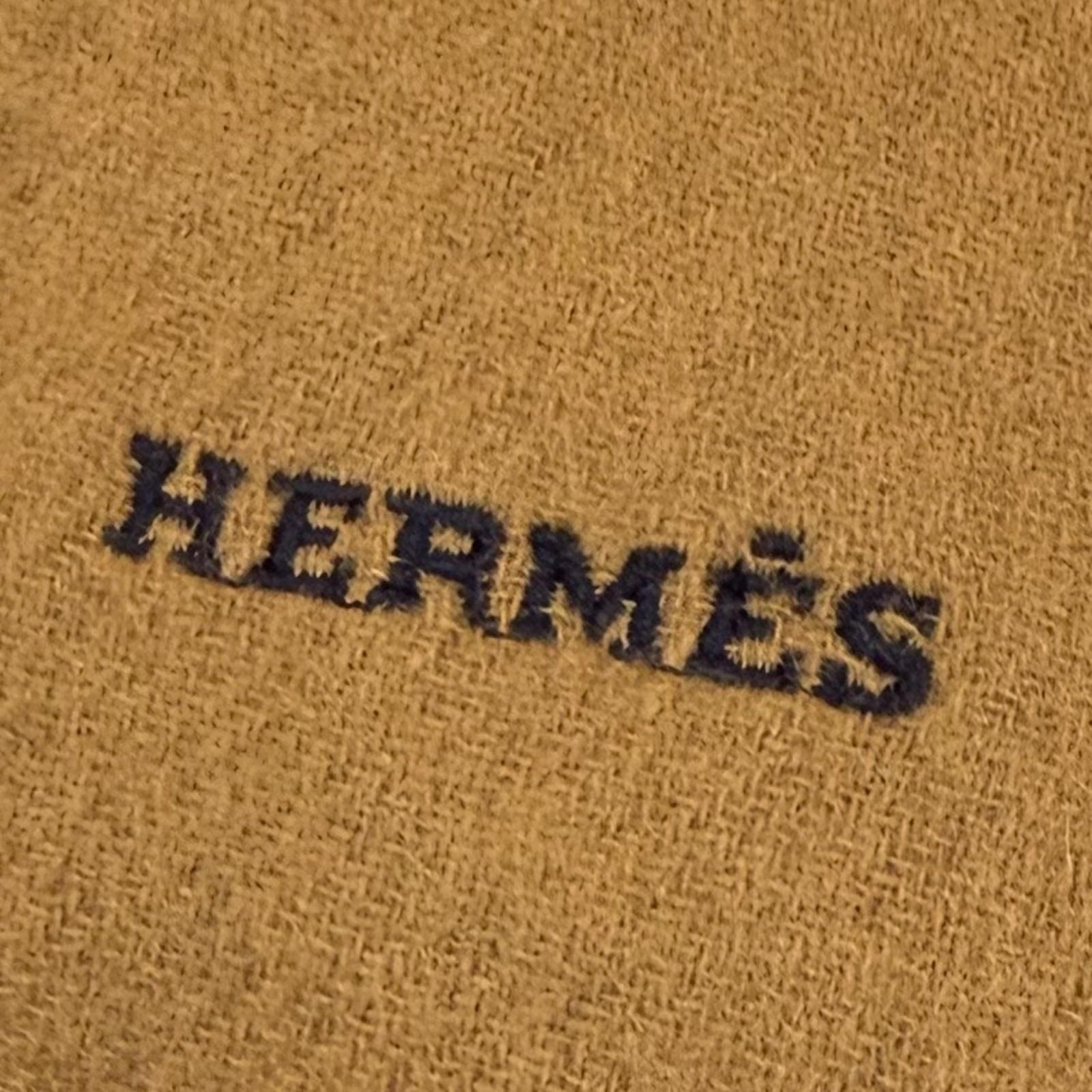 Hermes Rectoverso Cashmere Logo Embroidery Bicolor Reversible Fringe Scarf — view 5