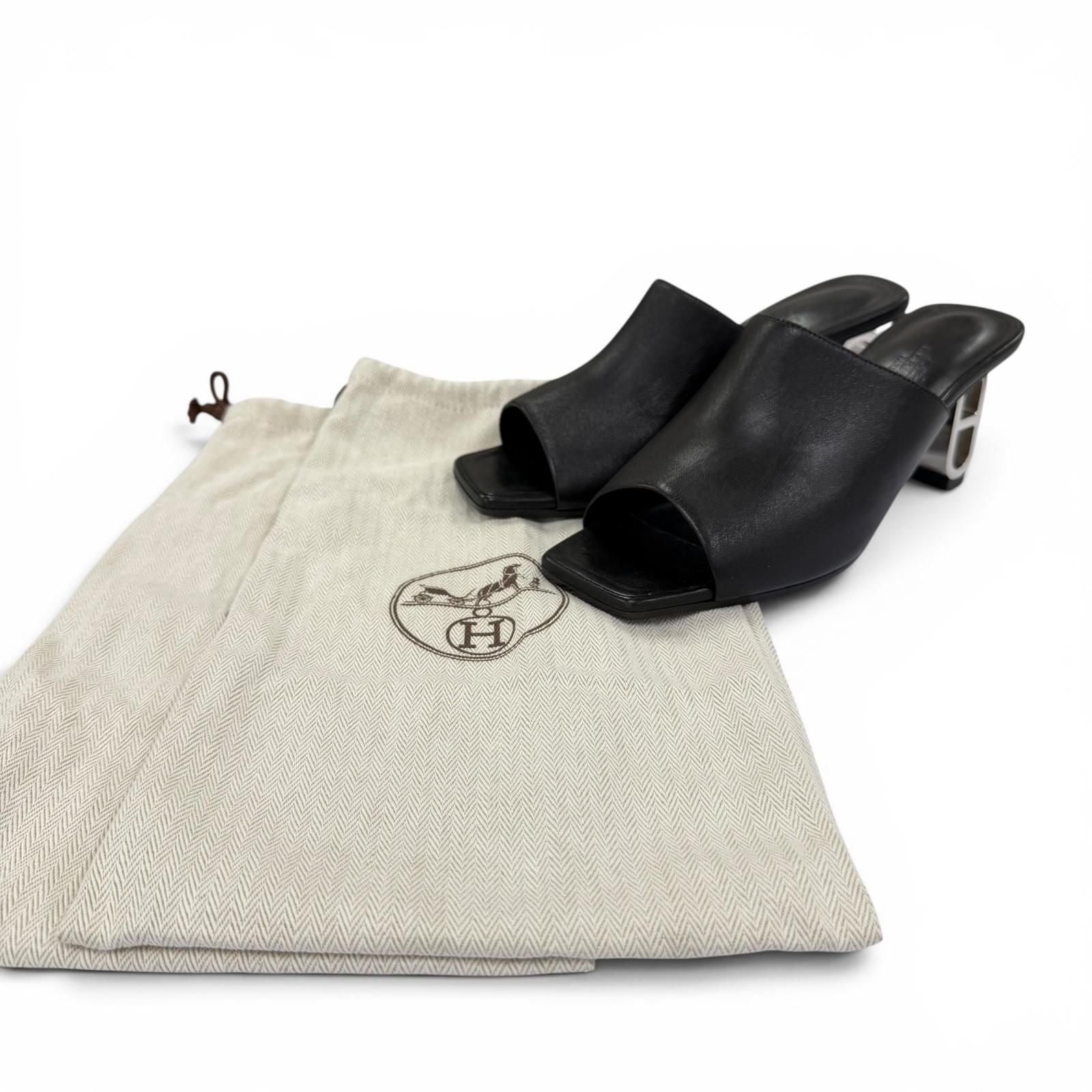 Hermes Iconic Silver Chaine D'ancre Heels Leather Sandals Black — view 2