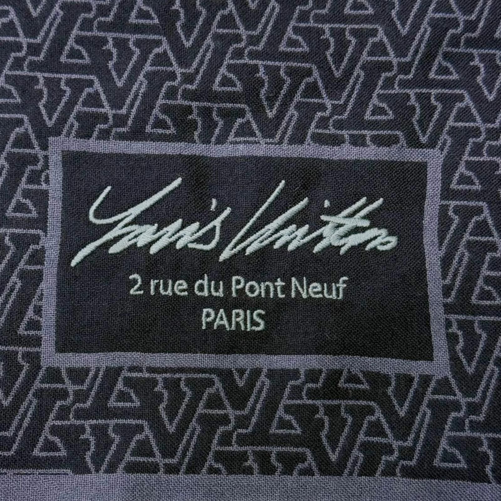 Louis Vuitton Wool Silk LV Stand Out Logo All Over Pattern Shawl Scarf — view 7