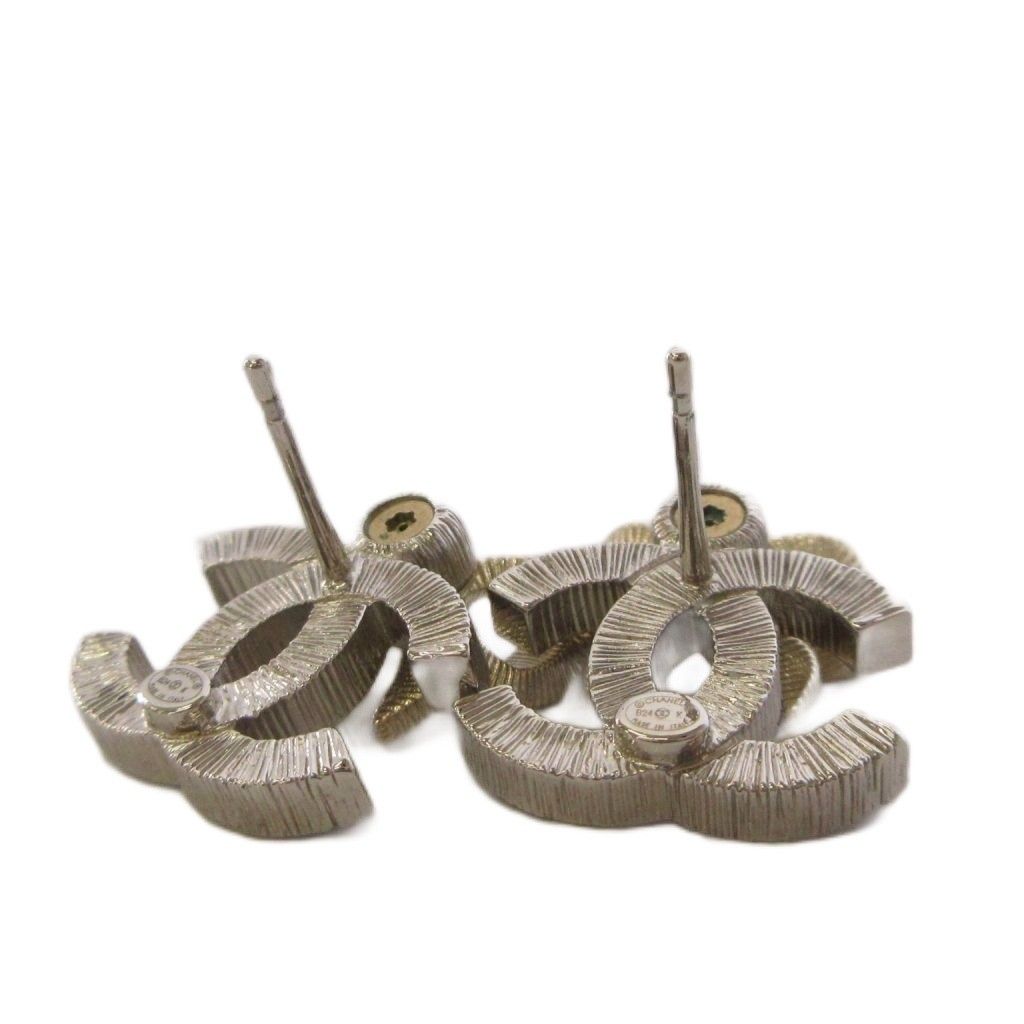 Chanel 24k CC Logo Ribbon Earrings Silver Color Gold KH — view 6