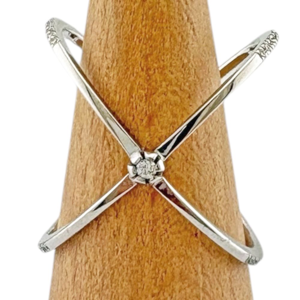 Gucci Italy GG Running Ring 18k White Gold Diamond — view 4