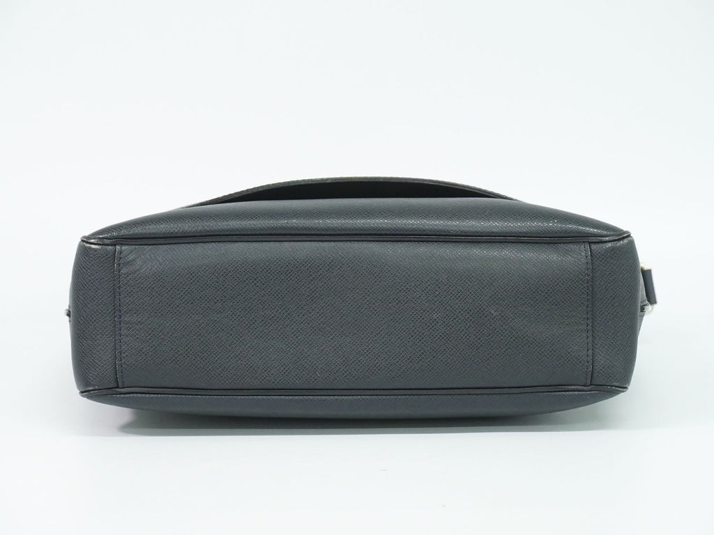 Louis Vuitton LV Roman MM Taiga Leather Shoulder Bag Boreal Dark Navy — view 3