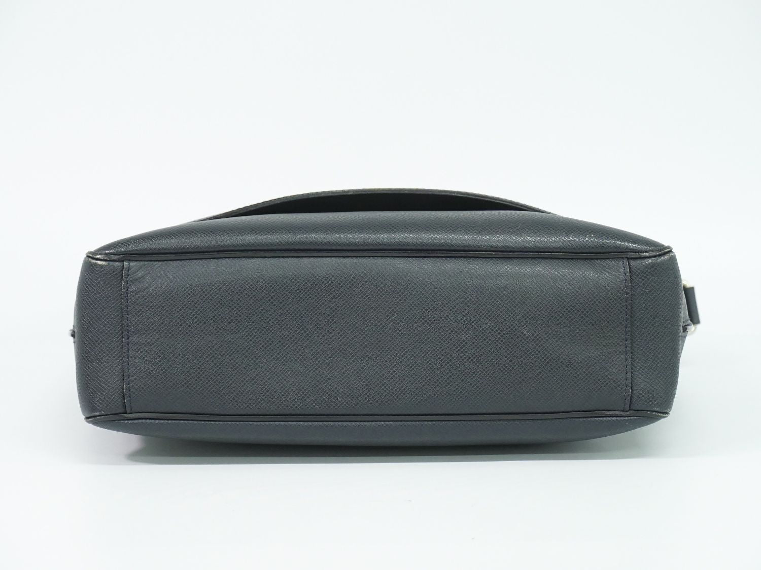 Louis Vuitton LV Roman MM Taiga Leather Shoulder Bag Boreal Dark Navy — view 3