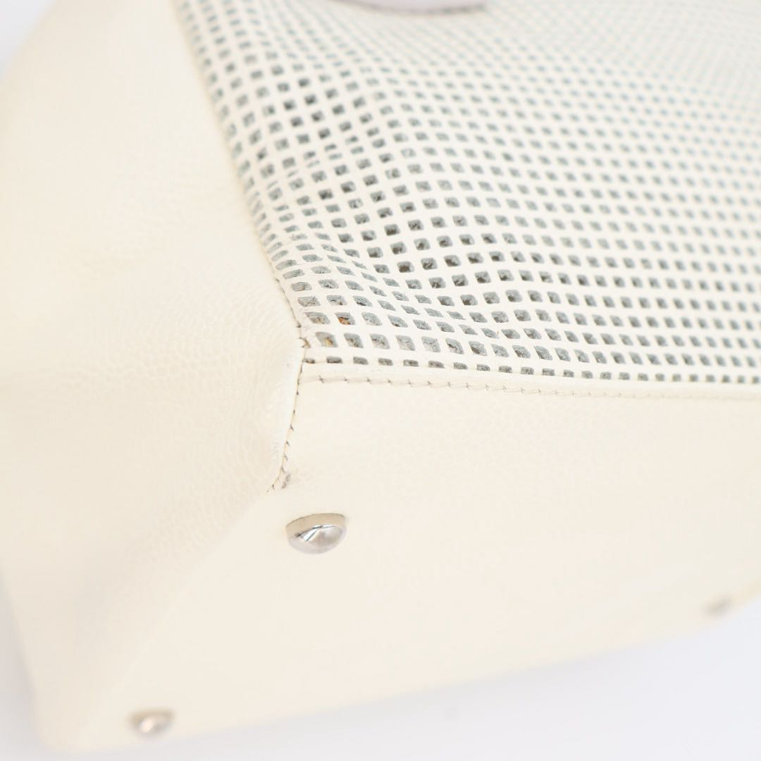 Chanel Perforated Handbag White Mini — view 9