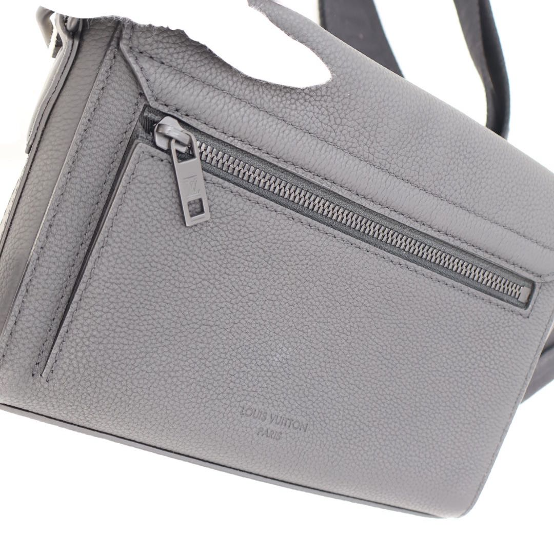 Louis Vuitton Takeoff Messenger Shoulder — view 5