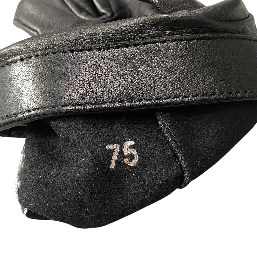 Chanel G1 Quilted Leather Gloves Turnlock CC Logo 8 Black Lambskin — view 6