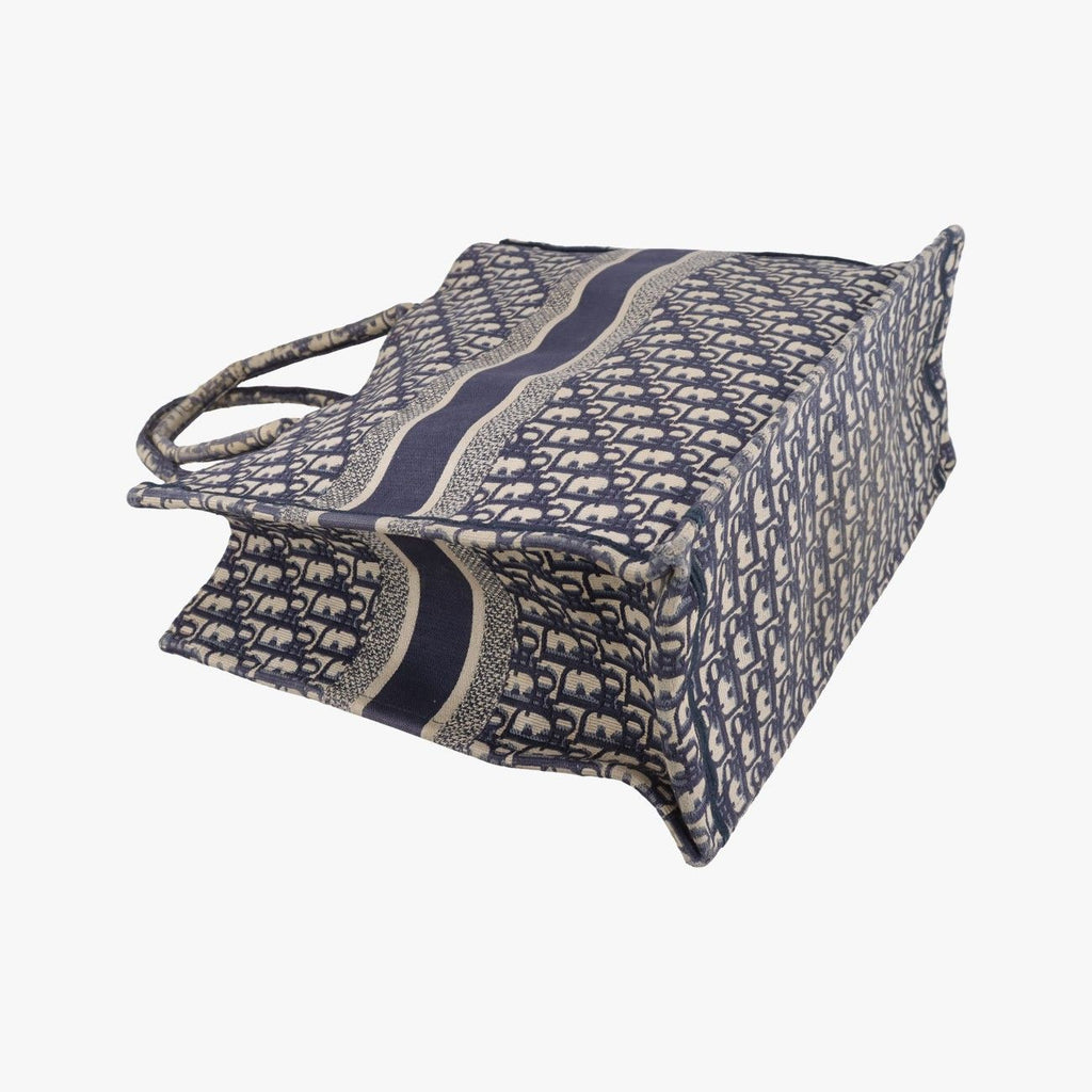 Dior Book Tote Navy Jacquard — view 7