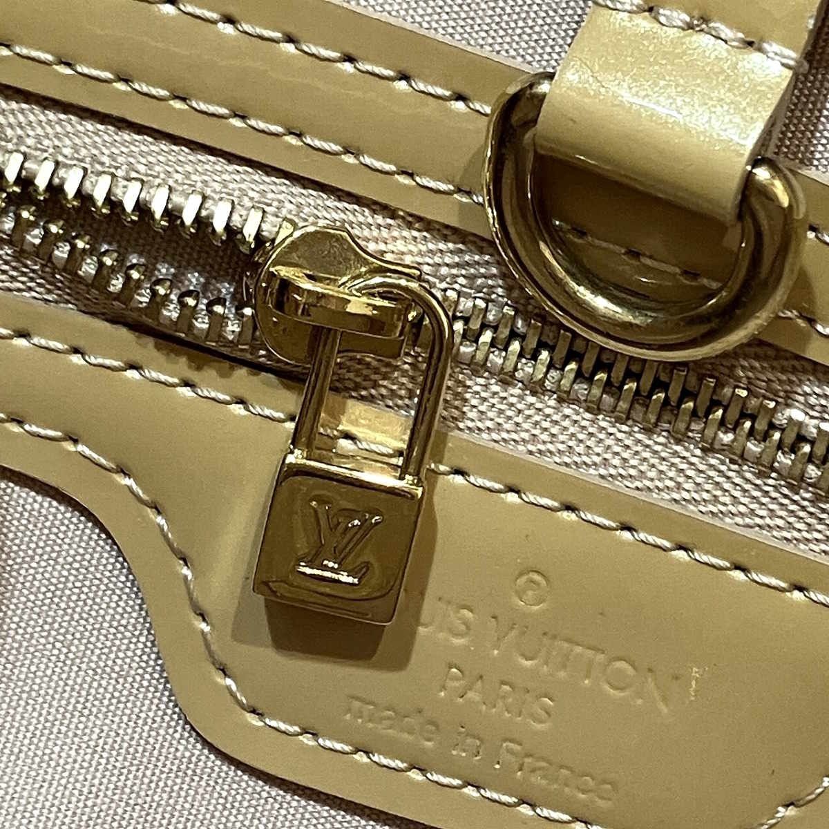 Louis Vuitton Wilshire PM Vernis Handbag Enamel Patent Leather — view 9