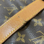 Louis Vuitton Saumur 35 Monogram Shoulder Bag Leather — view 5