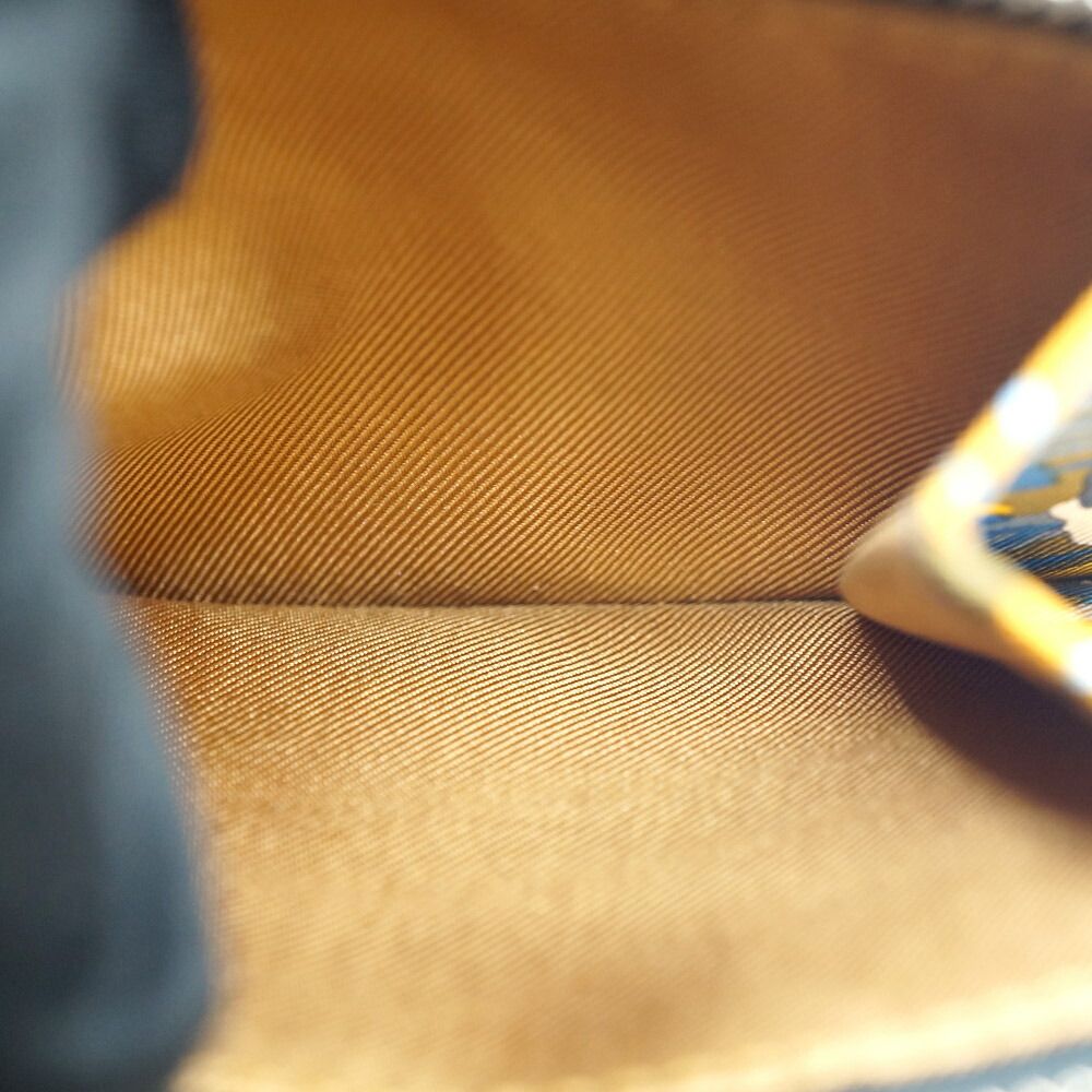 Hermes Azap Silk in Compact Epsom Coin Case Nata Ivory White — view 7
