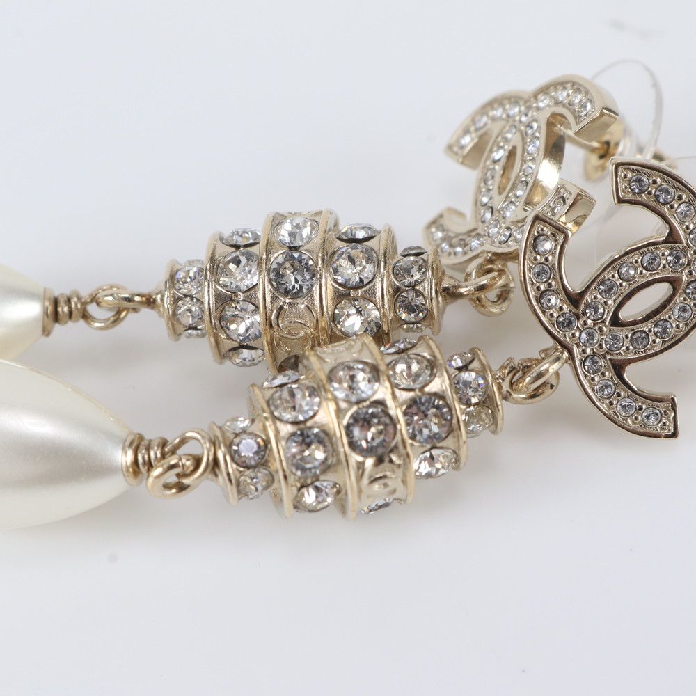 Chanel 20 a CC Logo Faux Pearl Swing Earrings Gold Rhinestone — view 4