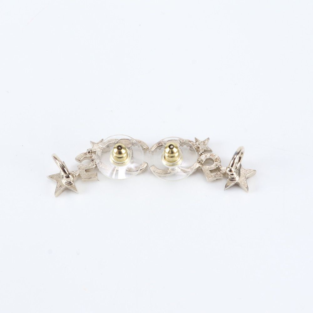 Chanel S CC Logo Star 5 Earrings Gold Rhinestone — view 3