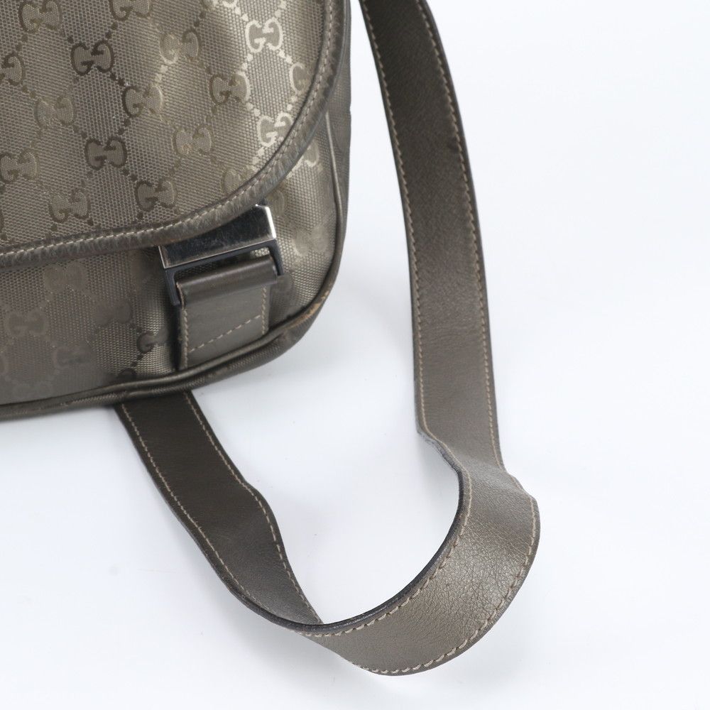 Gucci GG Supreme Shoulder Bag Crossbody Leather — view 2