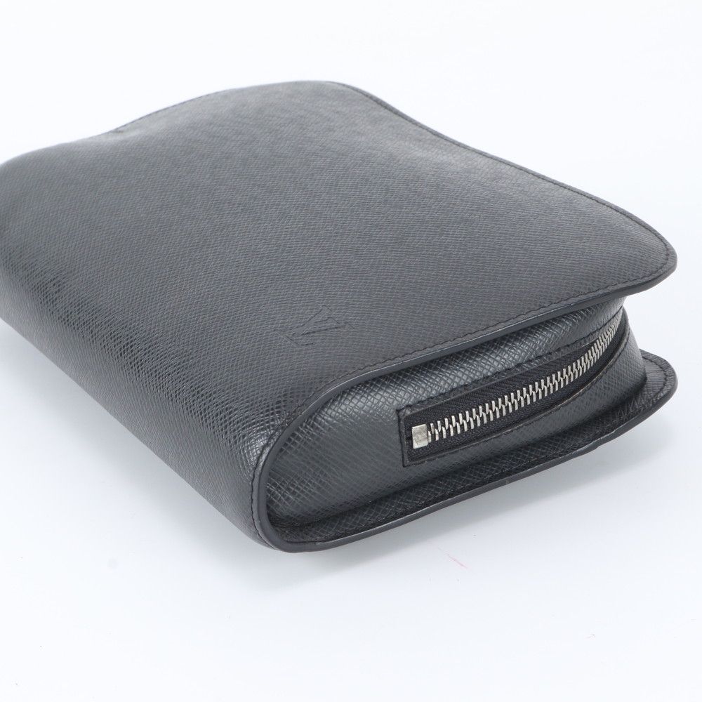 Louis Vuitton Taiga Baikal Leather Clutch Pouch Business — view 4