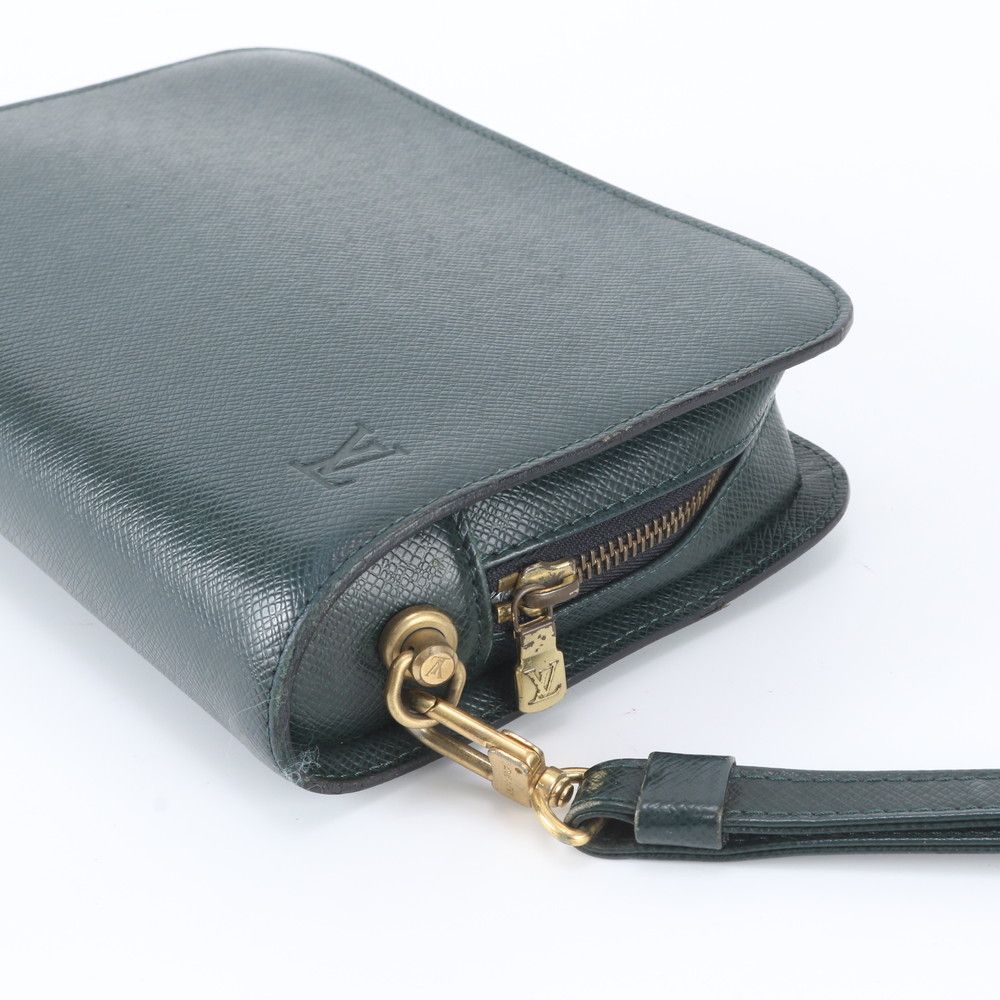 Louis Vuitton Taiga Baikal Leather Clutch Pouch Business — view 4