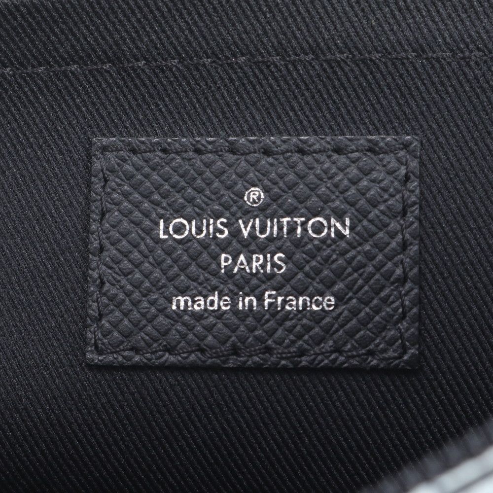 Louis Vuitton Taiga Pochette Apollo Leather Clutch Black — view 7