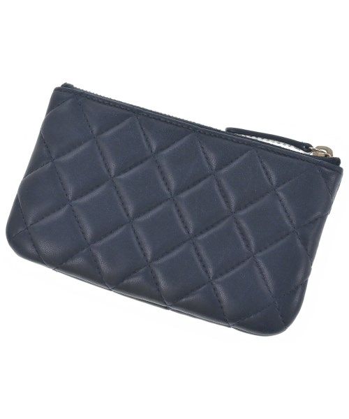Chanel Pouch Navy — view 2