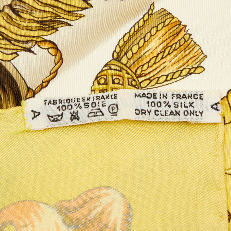 Hermes Carre 90 LV Dovicvs Magnvs White Louis Xiv on a Horse Scarf Yellow Silk — view 5