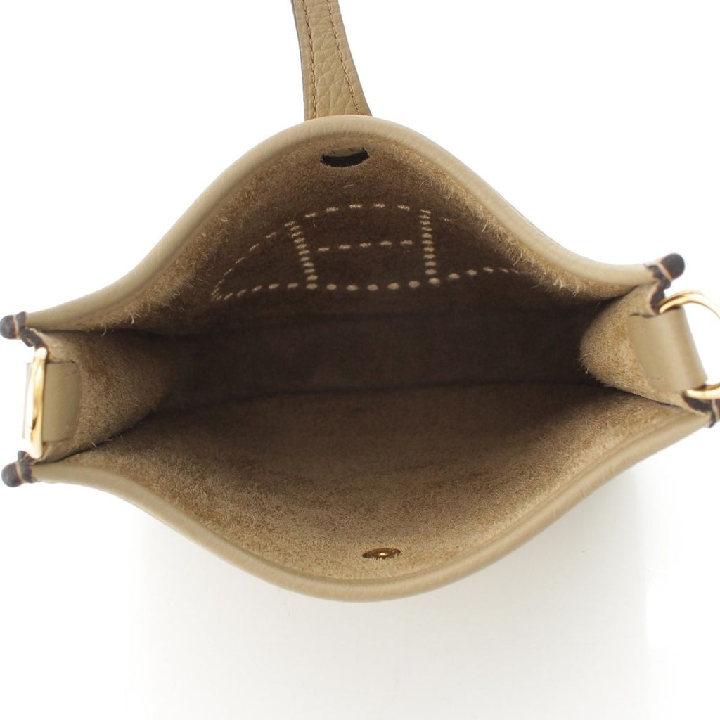 Hermes Evelyne TPM 16 Amazon Taurillon Clemence Beige Marfa Handbag — view 6