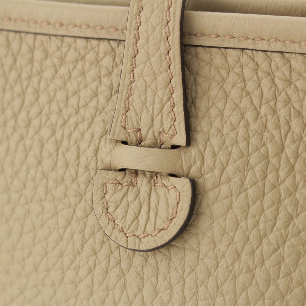 Hermes Evelyne TPM 16 Amazon Taurillon Clemence Beige Marfa Handbag — view 8
